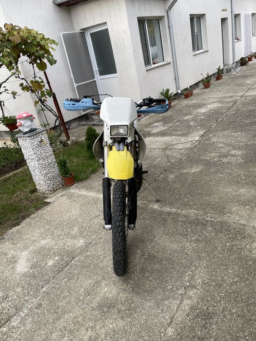 Vand Husqvarna 125 cc ( ktm , yamaha, suzuki, honda )