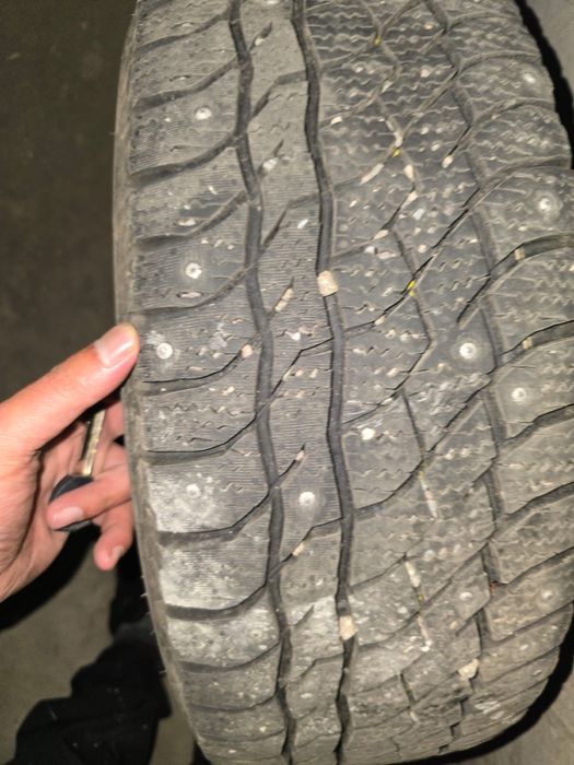 Только продам зимные шины.