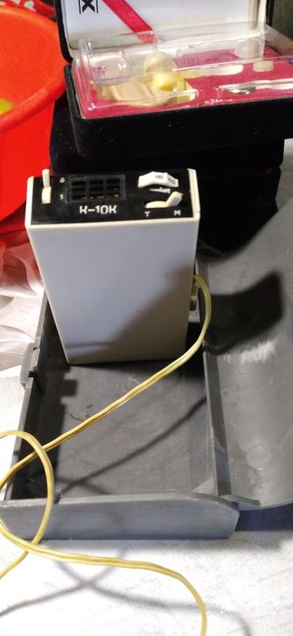 Слуховой аппарат карманный и Заушный 5тт