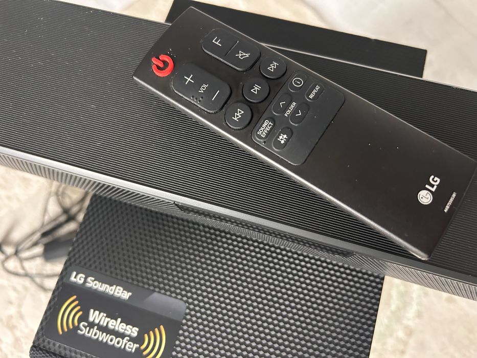 Soundbar LG impecabil