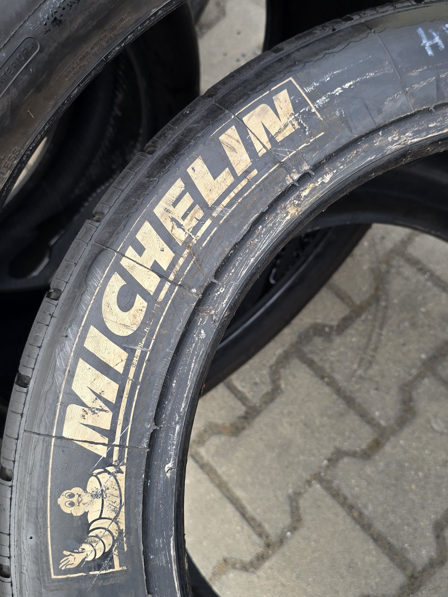 30 68 18 Michelin сликове