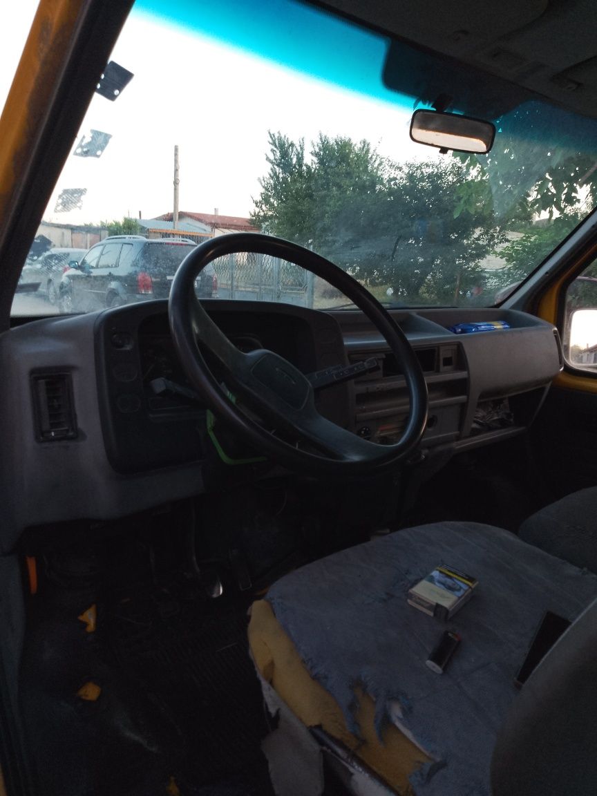 Продавам ford transit