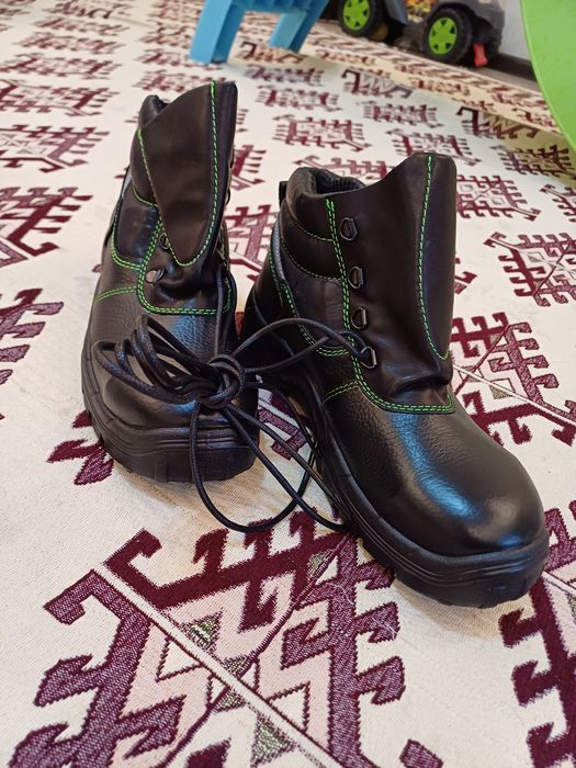 Продам ботинки производсвенные