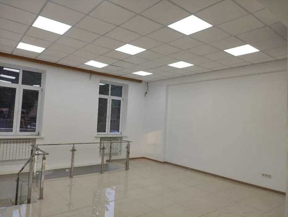 Офис Кушбеги 1-этаж 87 м² + 84 м² подвал ремонт парковка 1-линия