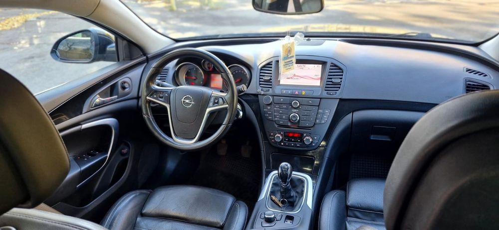 Vind Opel Insignia 2012 Euro 5. Motor 1980cm diesel.