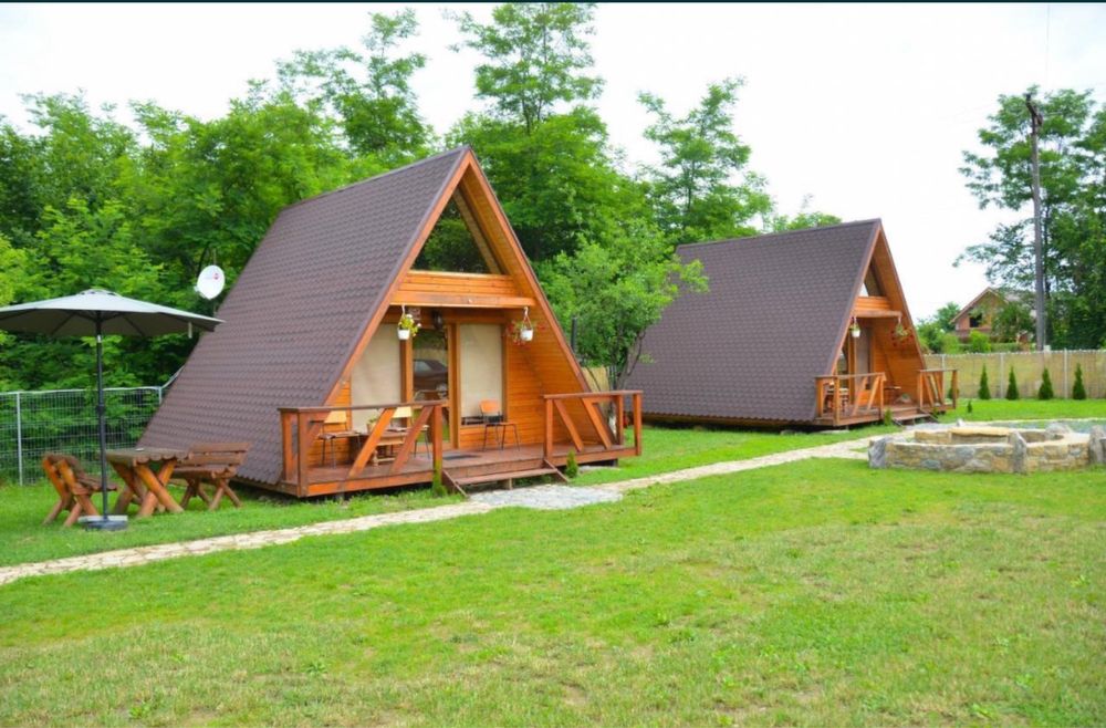 Cabane tipa A frame