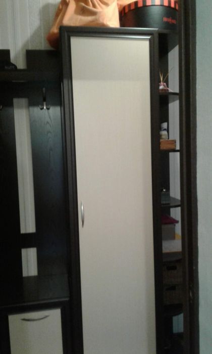 Продам шкаф в прихожую