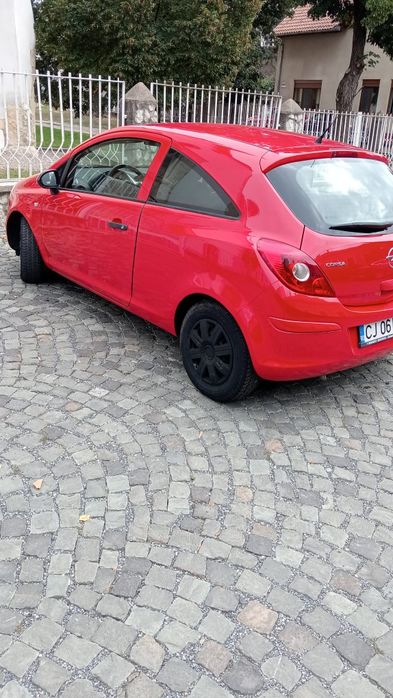 Vând Opel CORSA an ,2008
