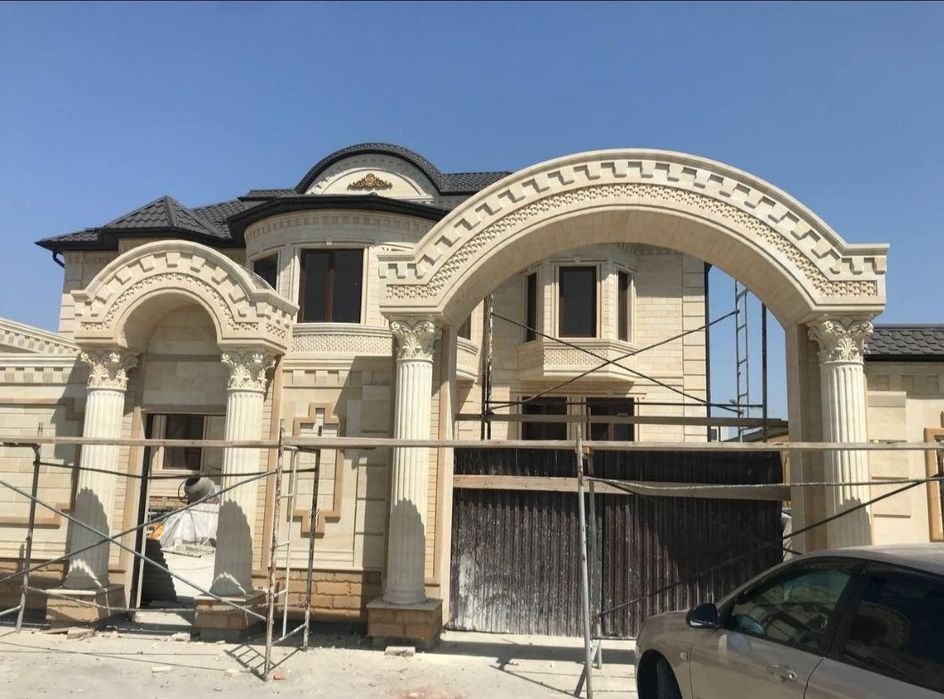 Прораб с бригадой страител мастер  прораб