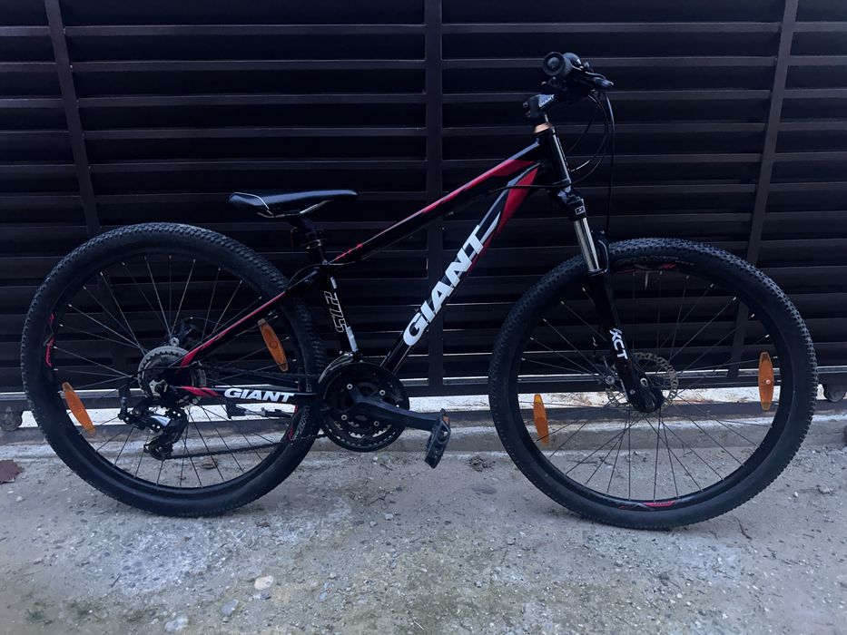 Bicicleta MTB Giant 27.5