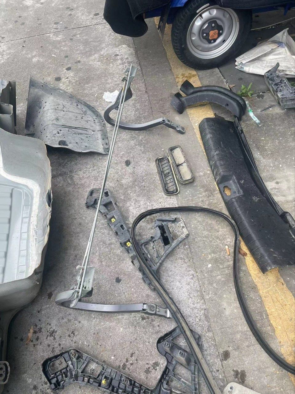 Kia ka5 xitoy variant bagaj stop VA boshqa zapchastlar