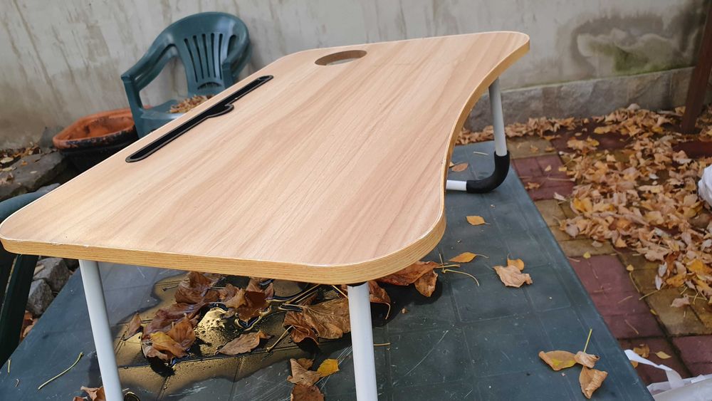 Сгъваема масичка за лаптоп с отделение за чаша