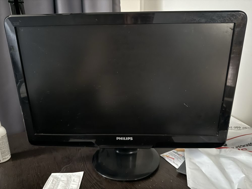 Монитор Philips 75gHz с проводом