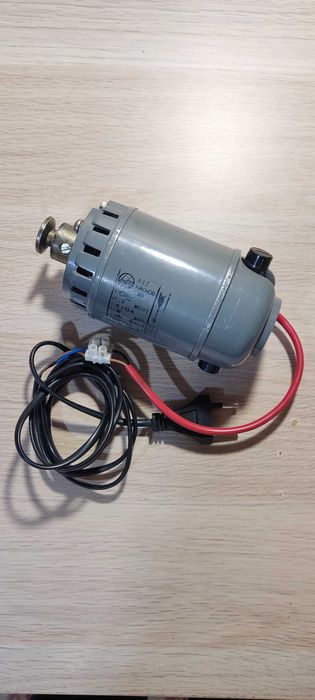 Мощен малък стар ел. мотор "MEZ" 220V 50W - 20 лв