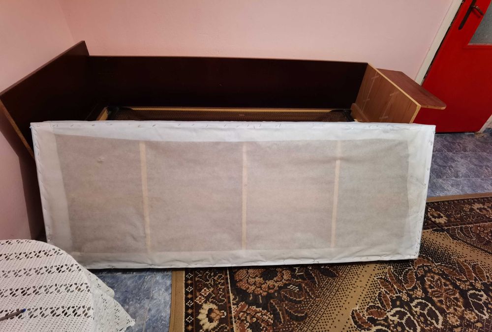 Легло с пружина,матрак, подматрачна рамка