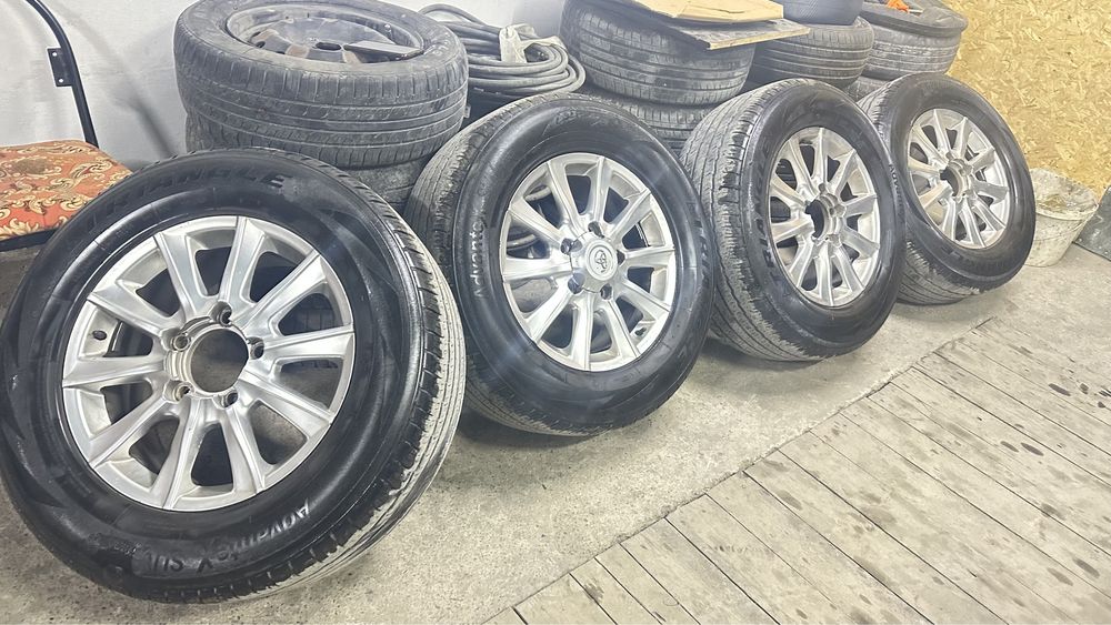 Продам Диск с шинами оригинал 285/60 R 18