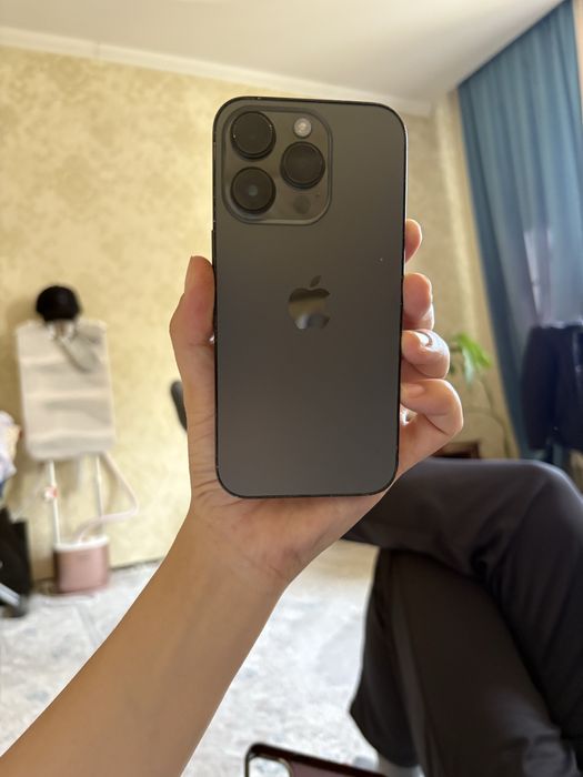 Айфон 14про.