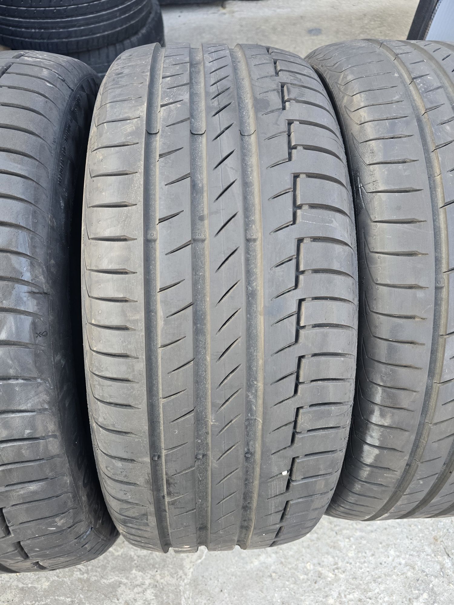 4 Броя Гуми 235/50/19 Continental 7mm 2022DOT КАТО НОВИ