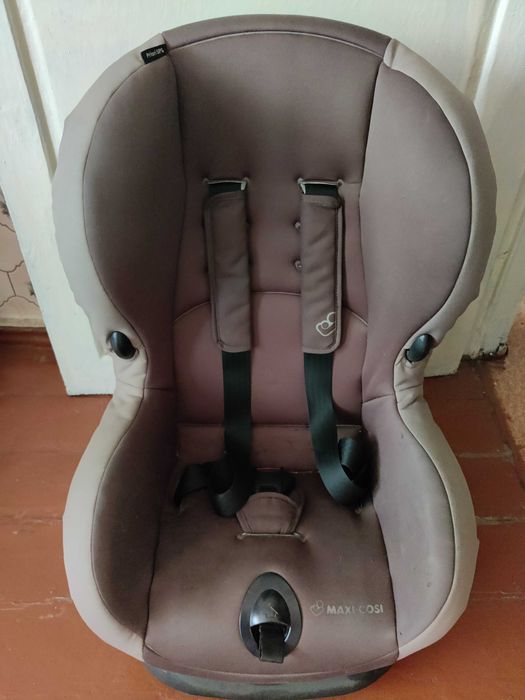 Кресло Maxi-cosi продам