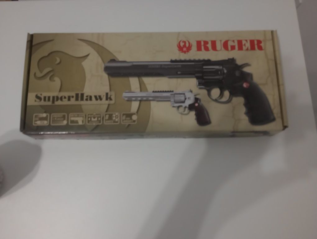 Revolver airsoft RUGER SuperHawk+bile plastic pentru pistol