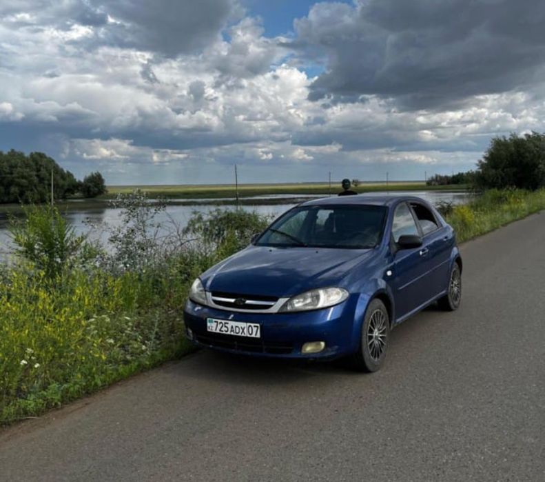 Продам шеврале лачетти или обменяю на гезель бортовой