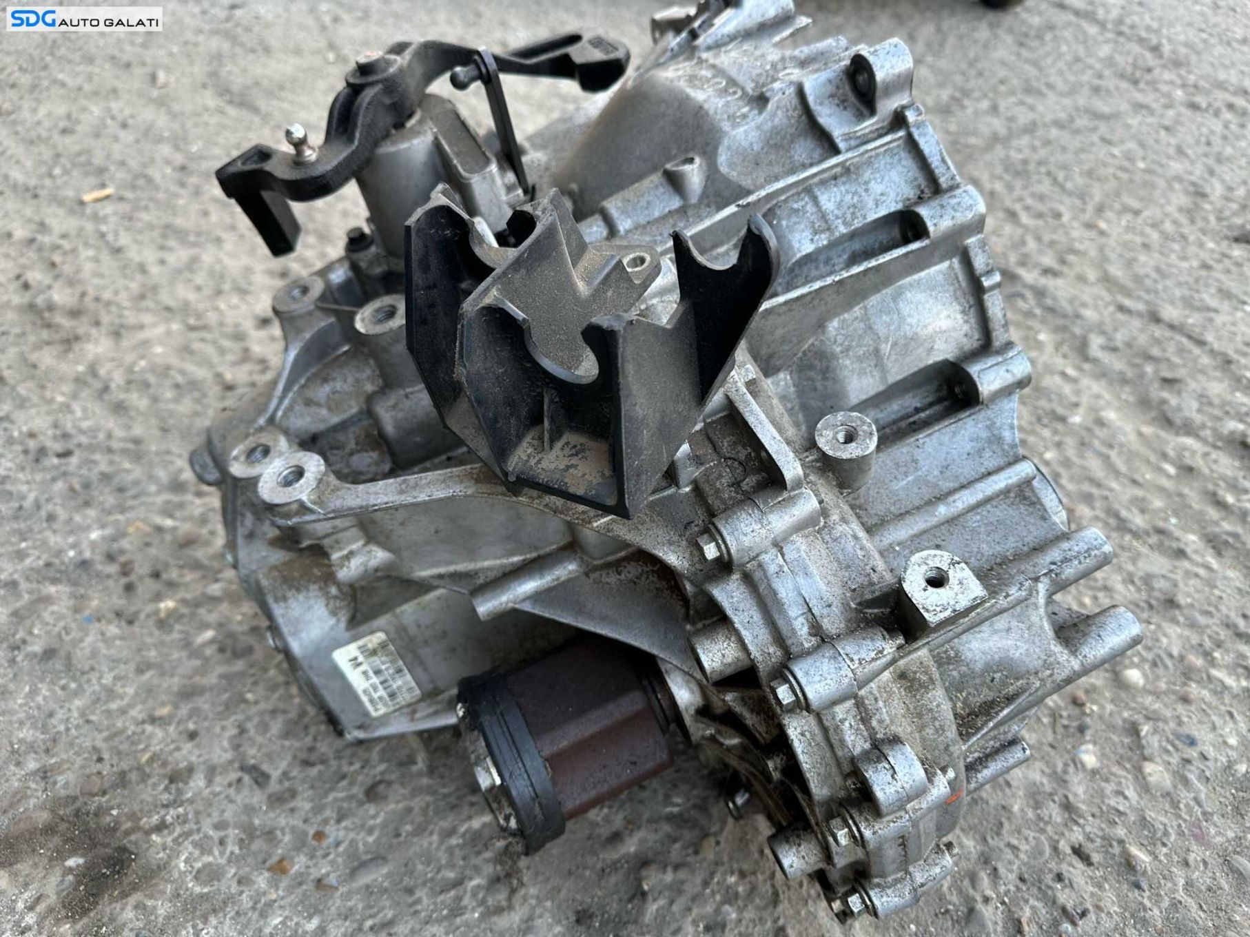 Cutie Viteze Manuala 5 Trepte Volvo V40 2.0 B Benzina 2012 - 2019 Cod JU3R-7002-DHB [X3116]