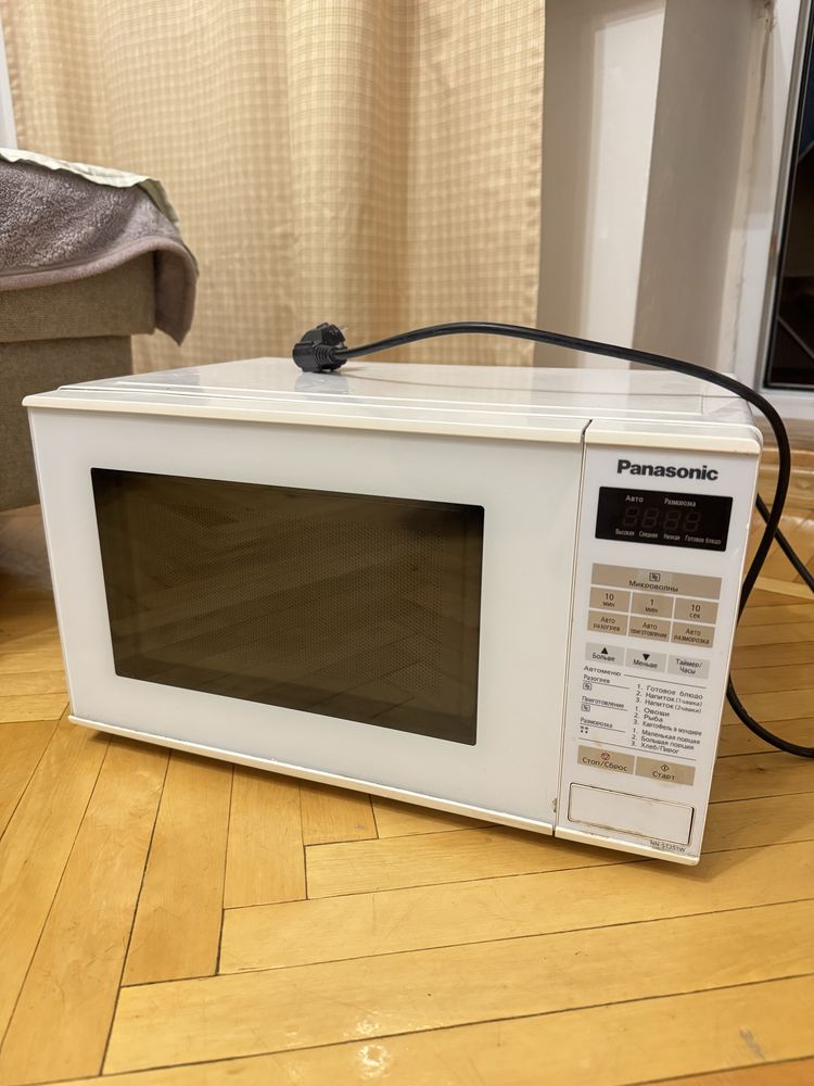 Продам микроволновку Panasonic б\у