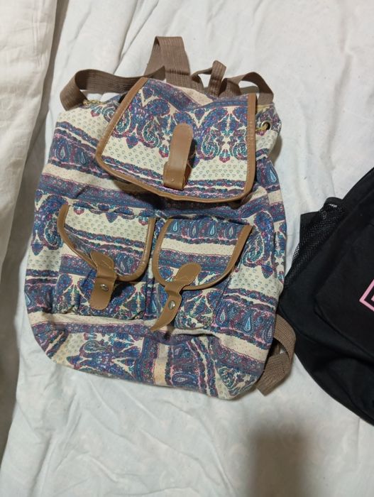 Продается портфели и сумка