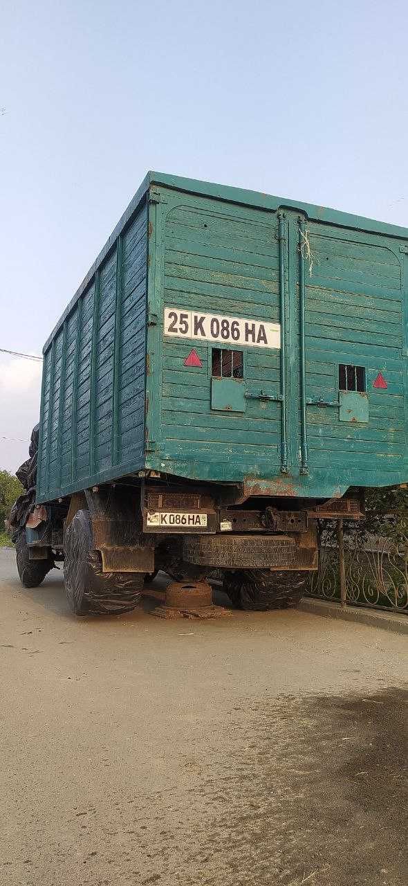 Zil 4331 sotiladi