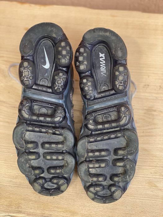 Vand urgent  nike vapor max plus marime 43