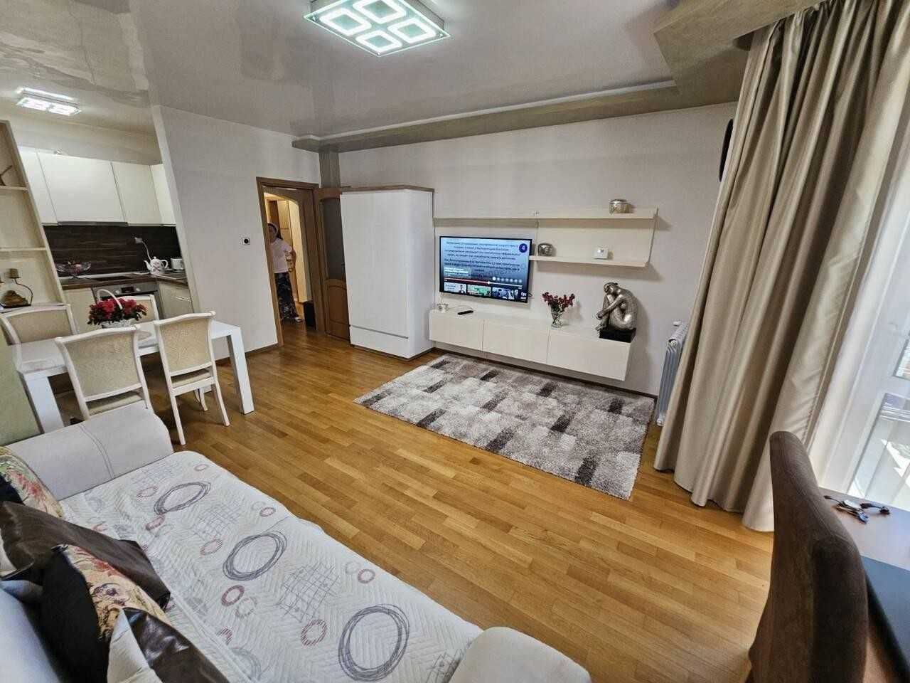 Двустаен апартамент в Каменица 1
