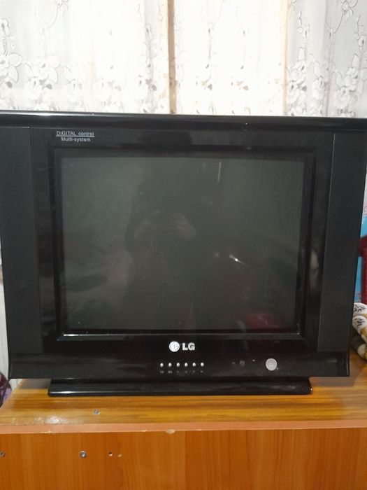 Televizor.  Телевизор.