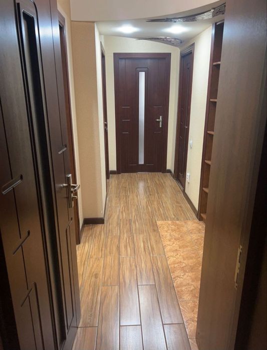 Продается 4х ком квартира на Ц-4, ор-р: Шедевр Корзинка, 91 м²