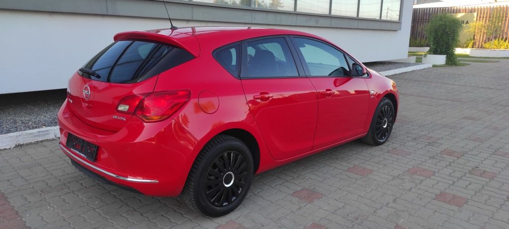 Opel Astra J- 2013-facelift -1.3 cdti 95 cp