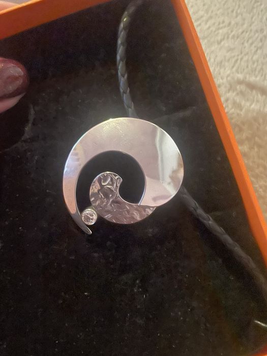 Lantisor din piela natutala si otel inoxidabil