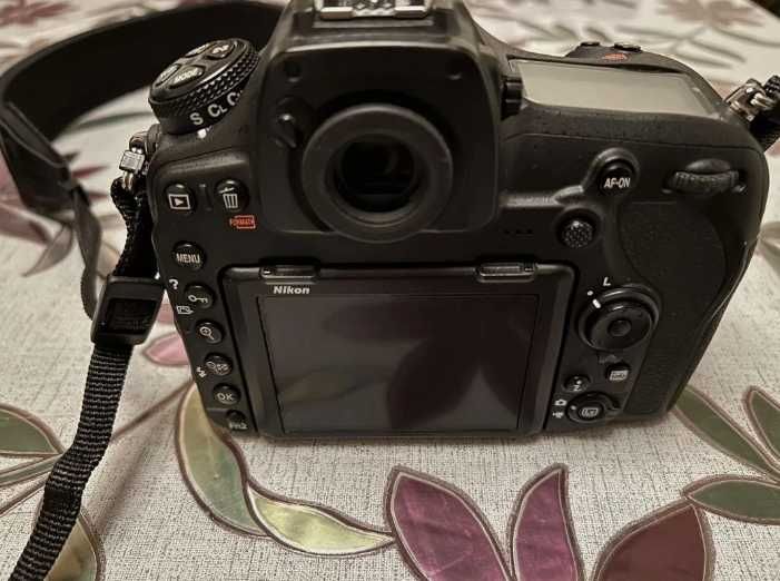 Nikon D 850,stare excelenta,ofer garantie,