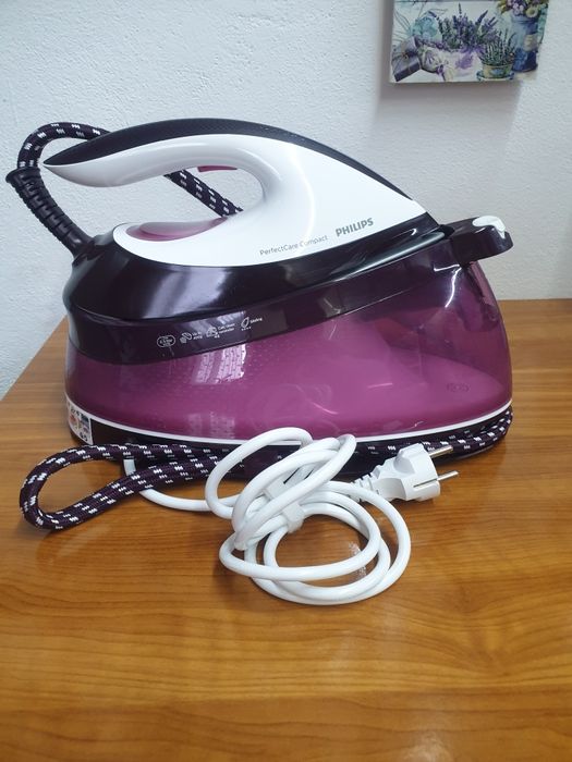 Statie de calcat PHILIPS PerfectCare Compact