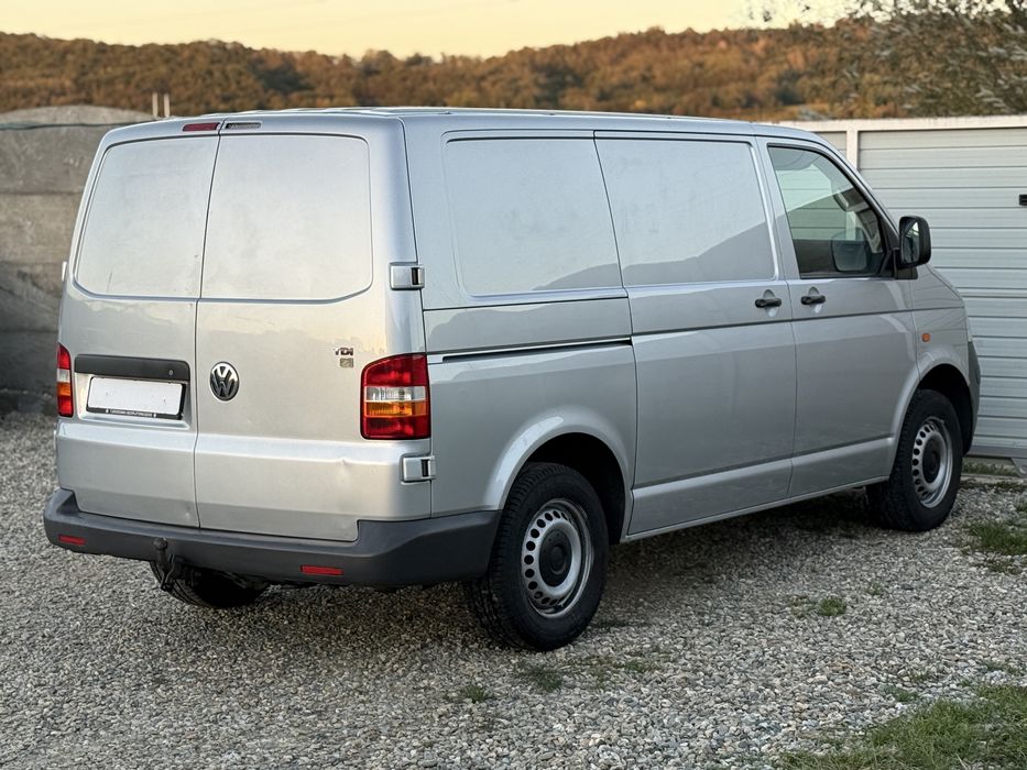 Volkswagen Transporter T5 - 2008 - A/C - Impecabil -