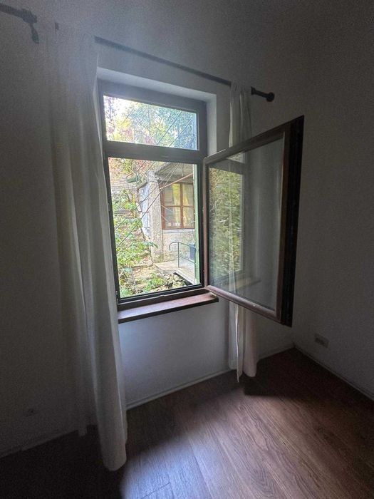 Camera renovata, ultracentral Sinaia,Bd. Carol I 61 - DIRECT PROPIETAR