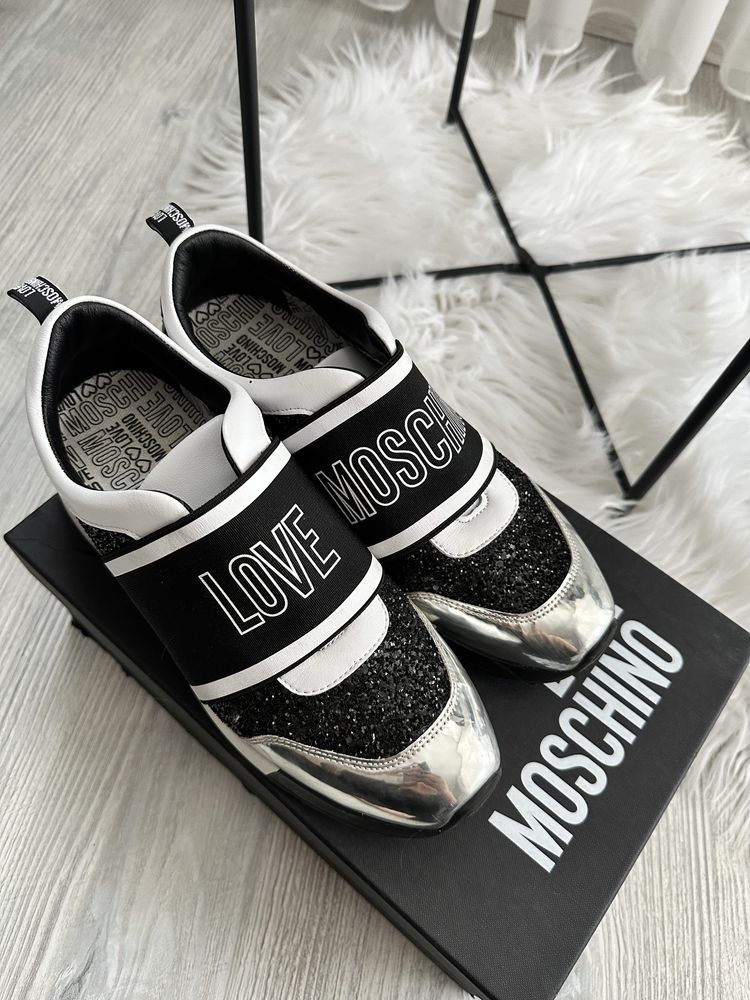 Маратонки LOVE MOSCHİNO 39