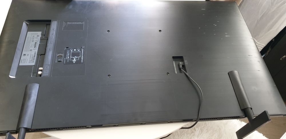 Televizor Samsung 43AU8072, 108 cm, Smart, 4K Ultra HD, ecran crapat