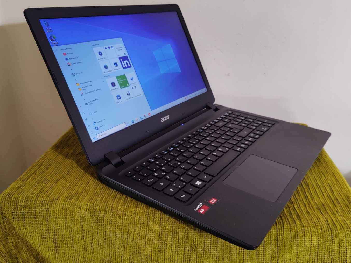 Laptop Acer Aspire ES1-523,AMD APU Quad Core A4 7410, SSD 256, 8Gb ram