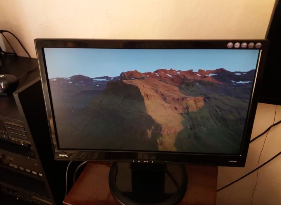 Монитор BenQ T902HDA экран 19 дюймов