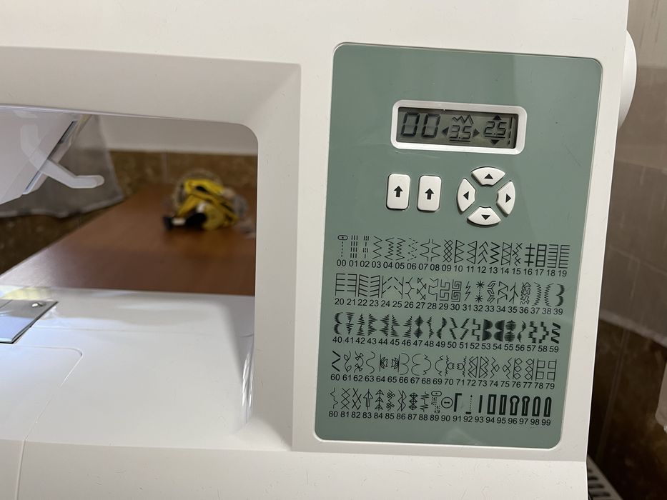 Masină de cusut SINGER