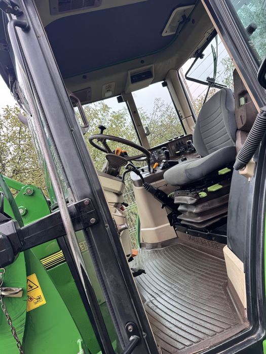 Tractor John Deere 6210 Cu Încarcator Frontal John Deere