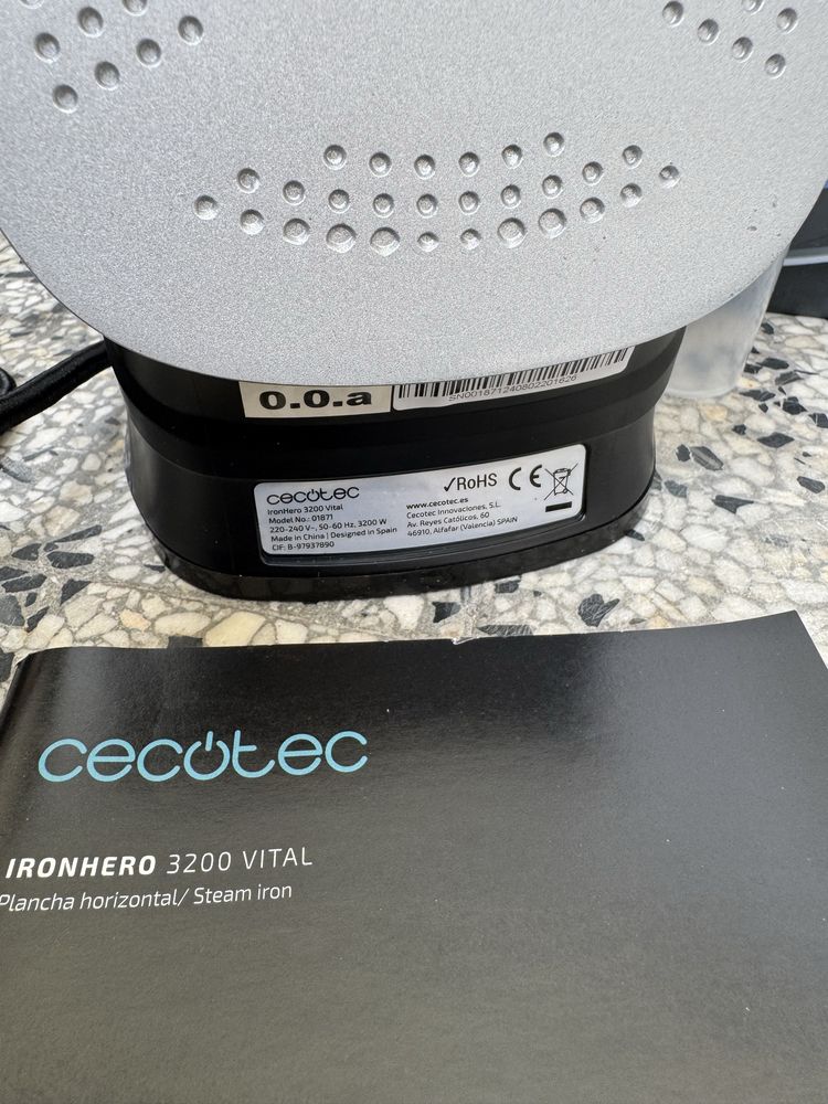 Мощна Парна Ютия Cecotec IronHero 3200 W Vital (01871)!