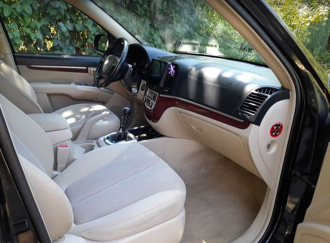 Hyundai Santa Fe (4x4) 2.7 V6 LPG бензин/газ, 2006г. реални километри!
