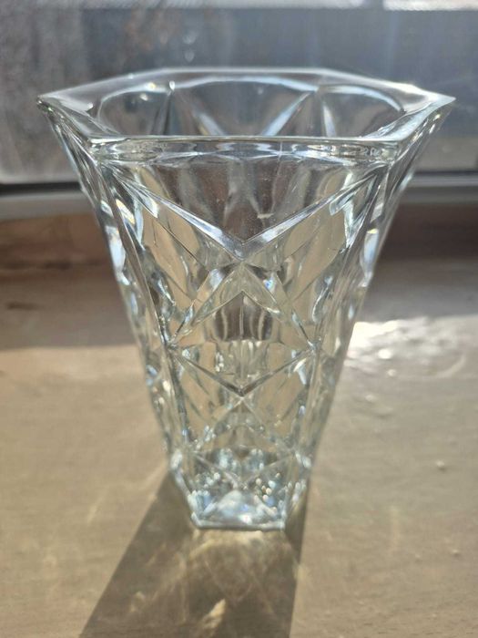 кухонная утварь, вазы, кофейники