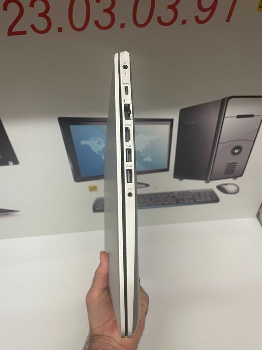 HP 450 G6, I7 8565U, 32 Gb DDR4 , SSD 512 Gb, video dedicata