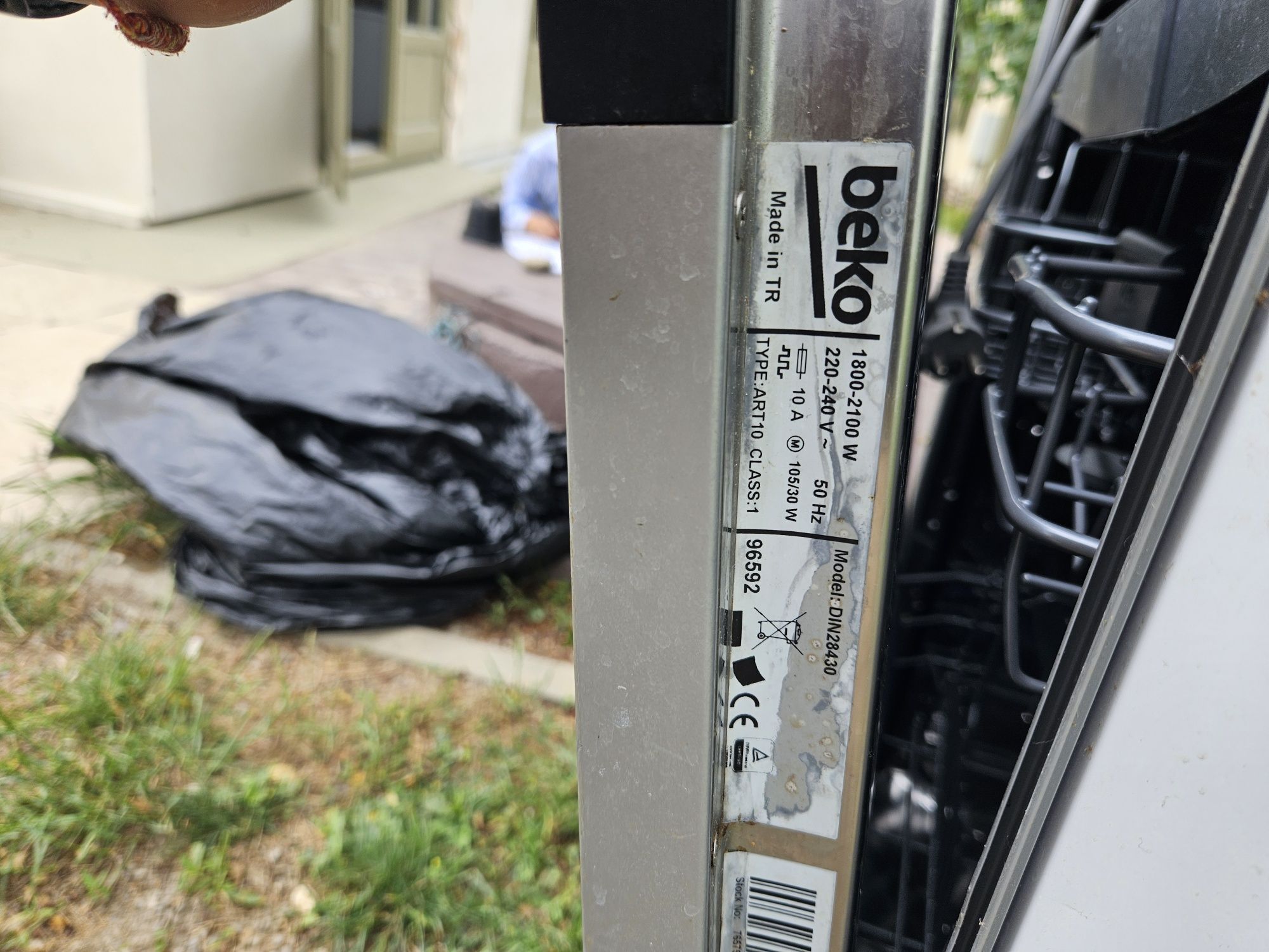 Masina spalat vase incorporabila beko 14 seturi